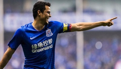 九游用户空间-特谢拉要想真正成为申花核心，还需要向莫雷诺学习，值得期待