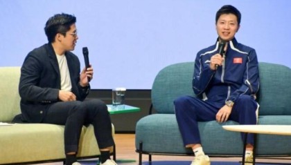 九游娱乐中心-霍启刚：要不要来香港学跳水？马龙：婉拒了哈！