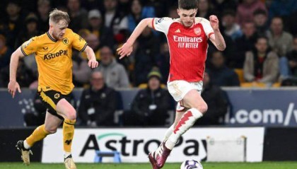 九游官网主页-【英超】阿森纳2比0客胜狼队暂登顶，1分优势领跑